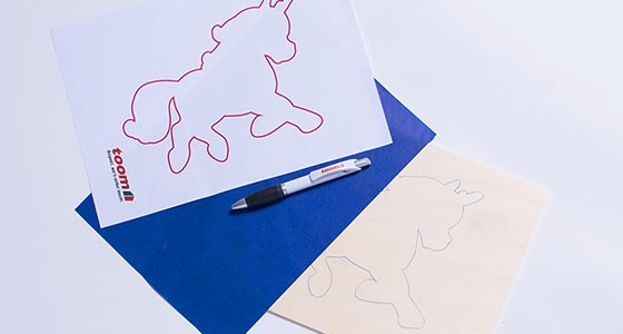 Einhorn übertragen mit Kugelschreiber